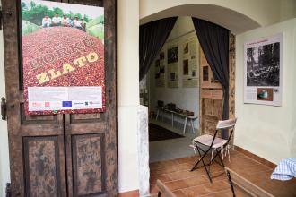 Instalace je umístěna v samostatné místnosti muzea Museo Mundial_CZ_Coffee_2