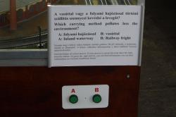 The correct answers can be found on the information panel HU_Vectron_4